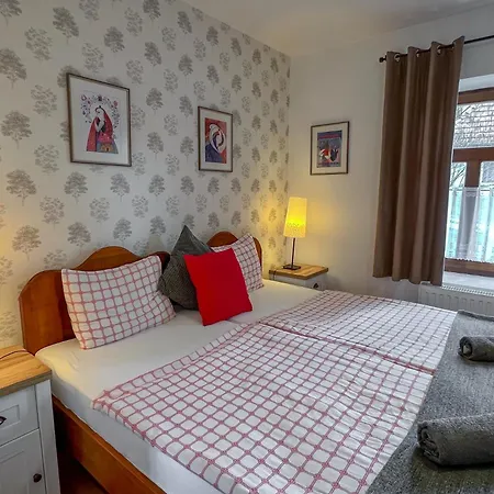 Alsopetenyi Vendeghazak Gæstehus 3*